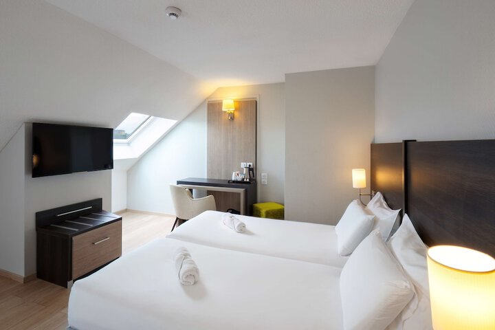 Room 20 of 41