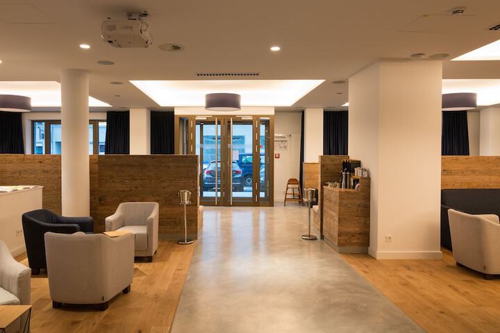 Hotel Lobby