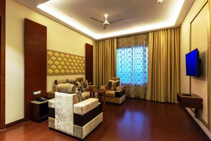 Room 12 of 29