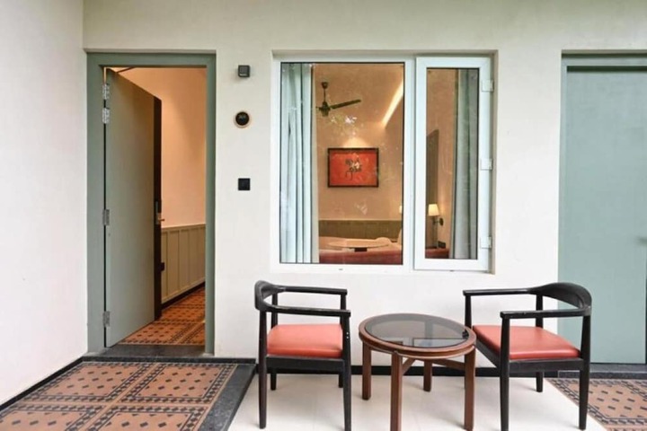 Room 20 of 35