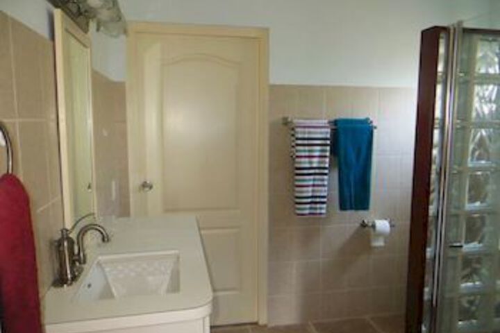 Room 8 of 19