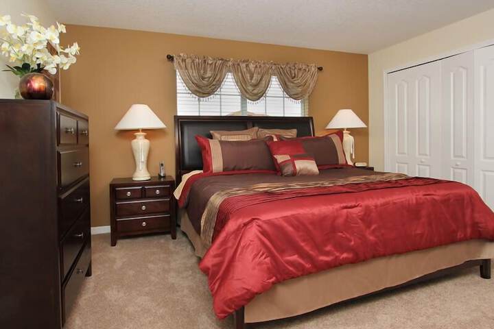 Room 5 of 24
