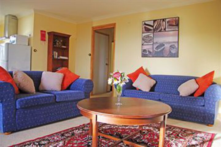 Room 70 of 191