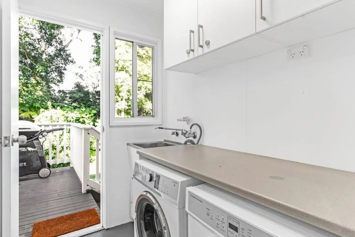 Room 5 of 13