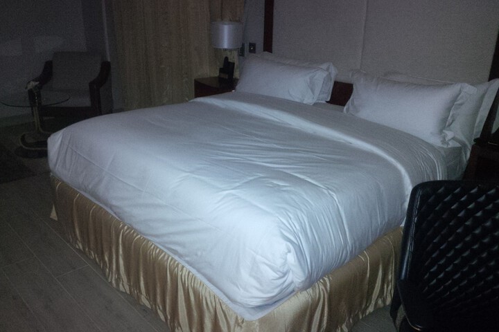 Room 14 of 60