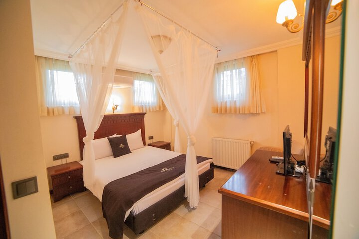 Room 21 of 50