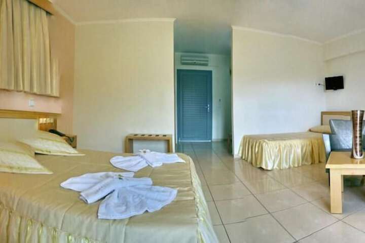 Room 14 of 41