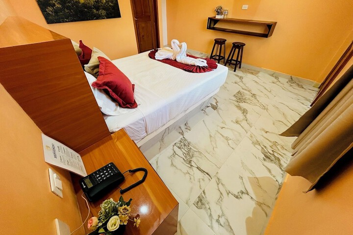 Room 4 of 26