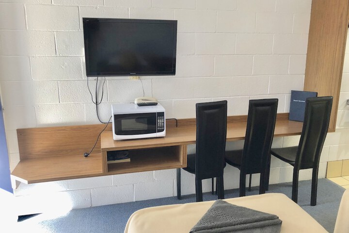 Room 23 of 60