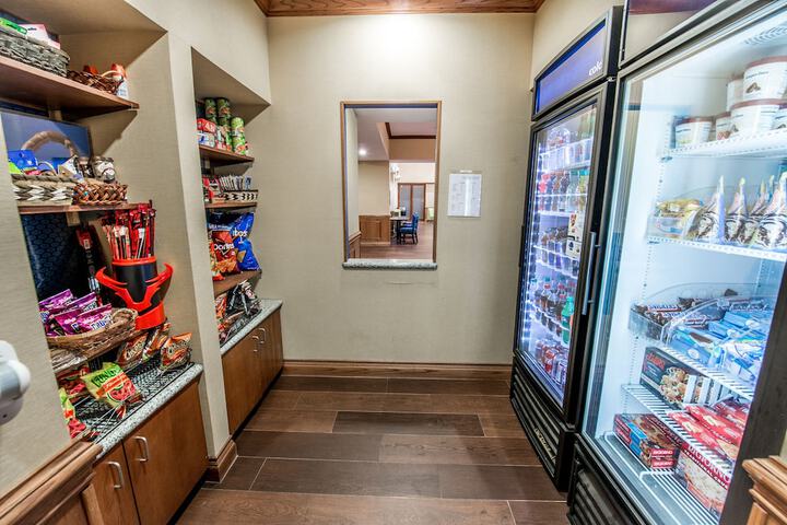 Snack bar