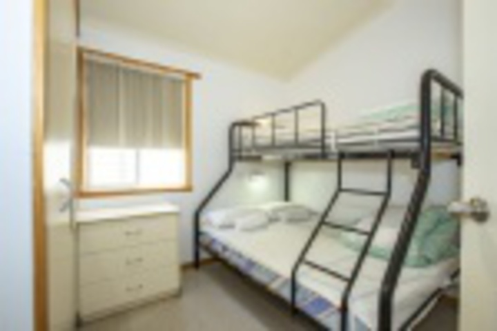 Room 749 of 876