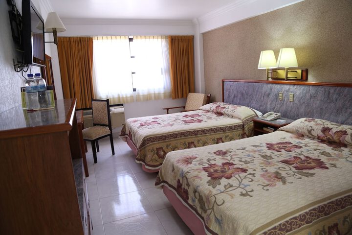 Room 10 of 78