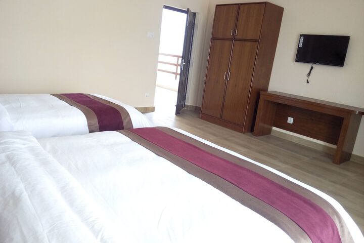 Room 5 of 51