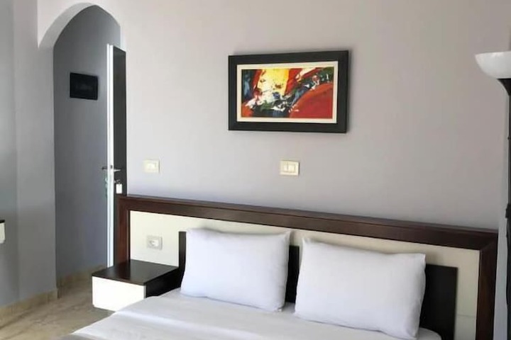Room 35 of 67
