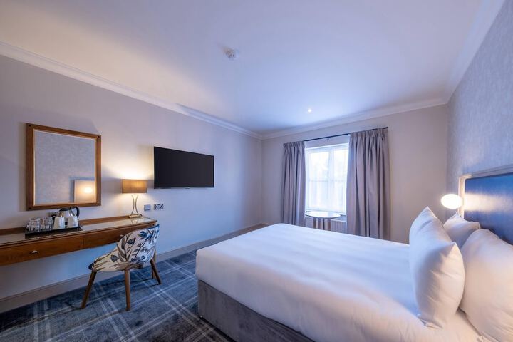 Room 35 of 149