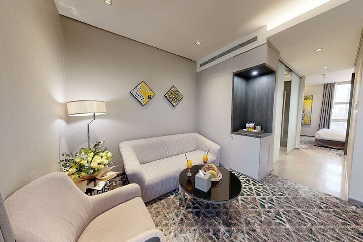 Room 16 of 42