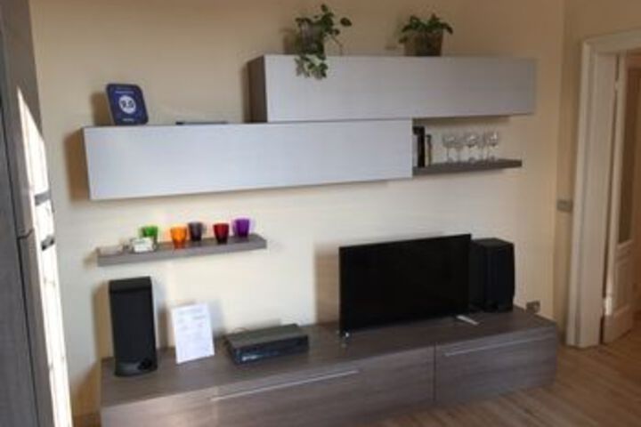Room 12 of 21