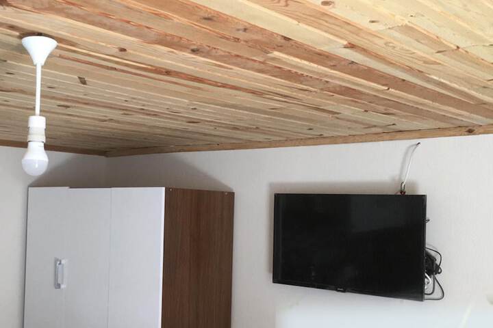 Room 5 of 263