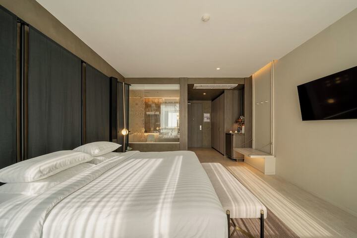 Room 55 of 111