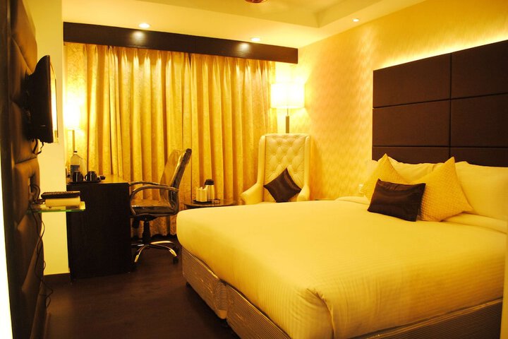 Room 19 of 33