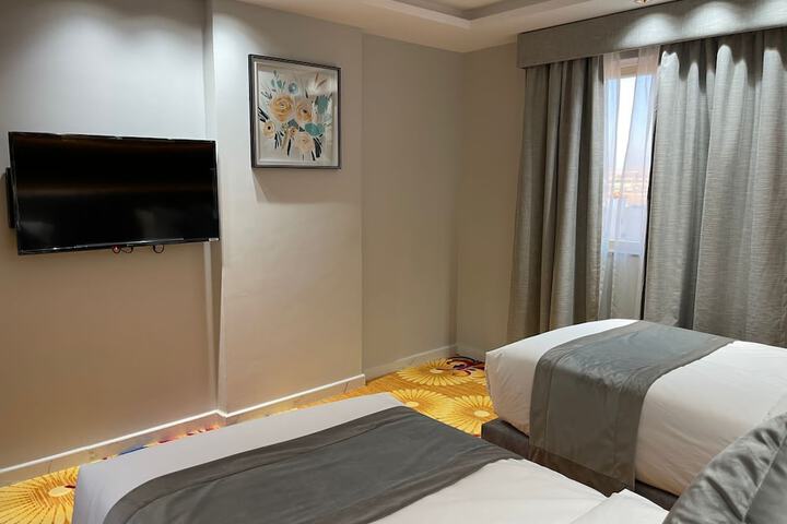 Room 29 of 68