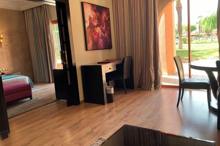 Room 20 of 127