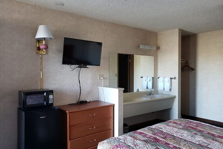 Room 5 of 35