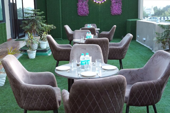 Terrace/Patio 38 of 76