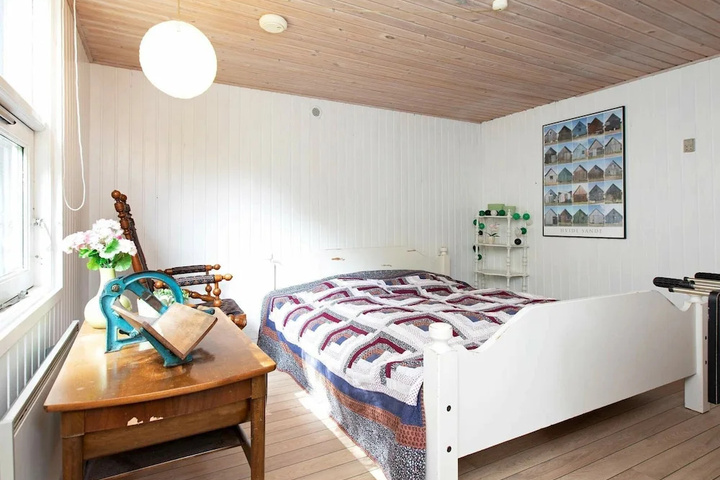 Room 3 of 13