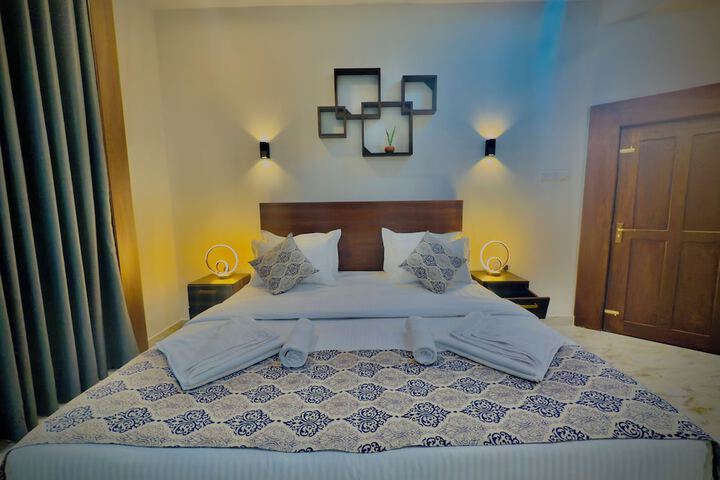 Room 5 of 44