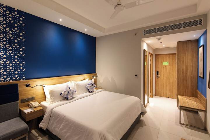 Room 17 of 52