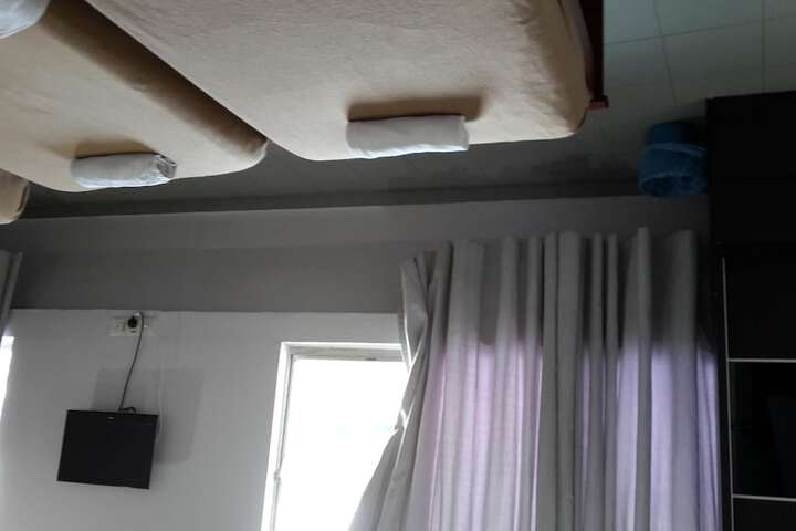 Room 10 of 97