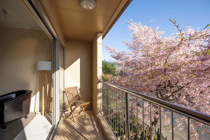 Room 4 of 28