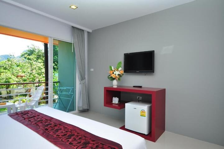 Room 12 of 42