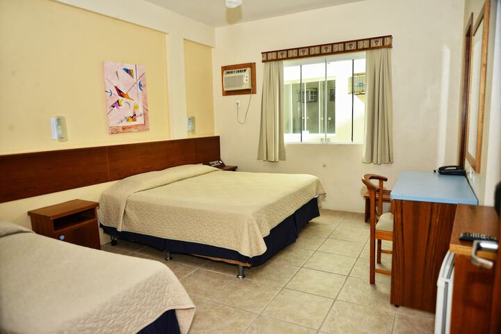 Room 8 of 50
