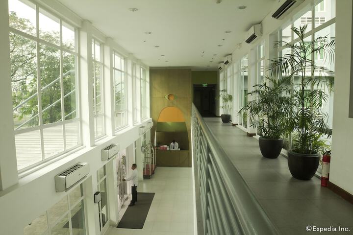 Lobby Entry