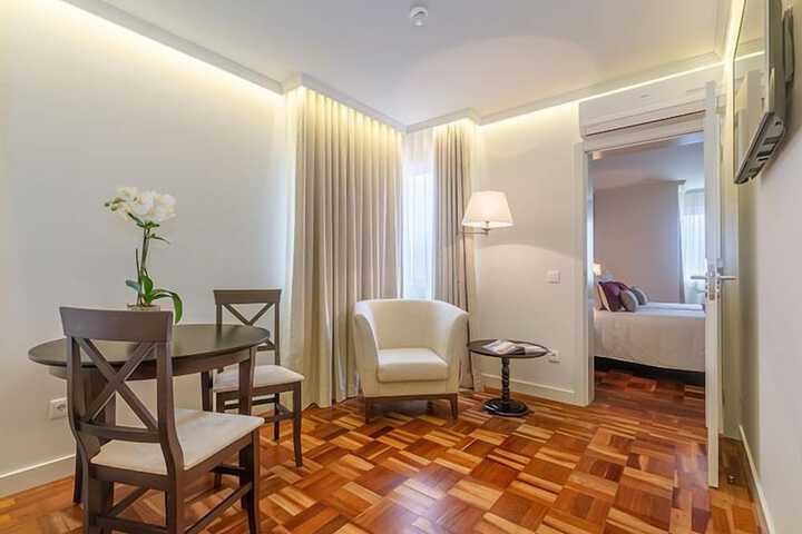 Room 13 of 67