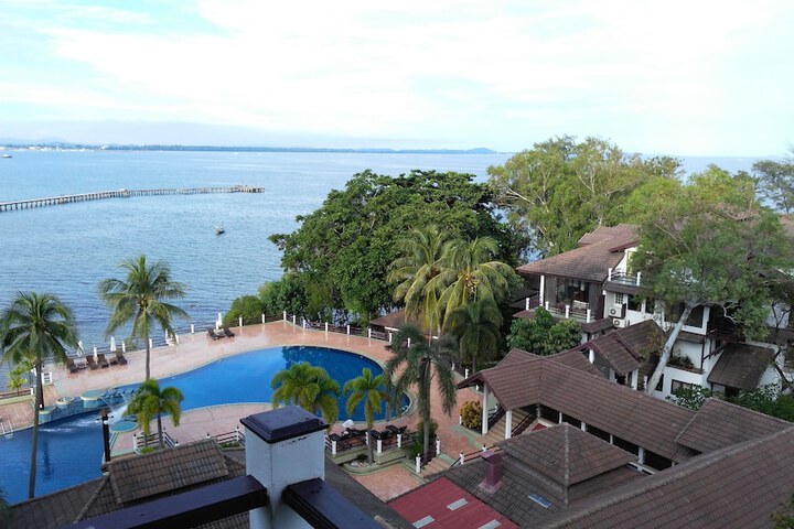Hotel View 142 of 149
