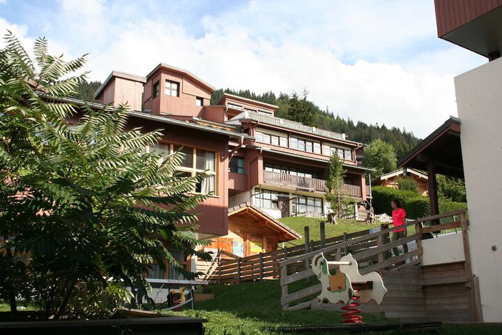 Hotel Exterior 72 of 82