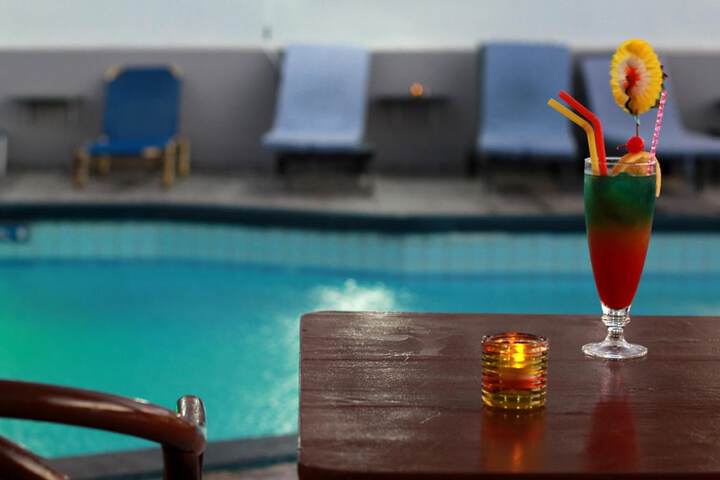 Pools & Facilities