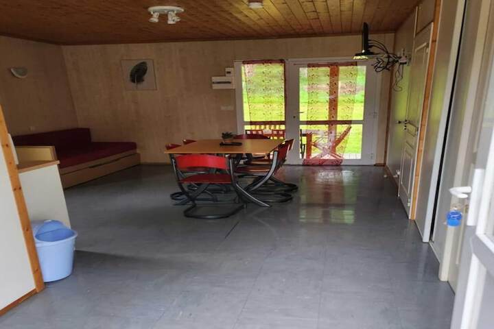 Room 13 of 35