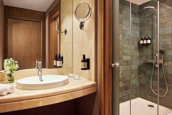 Clean Restrooms