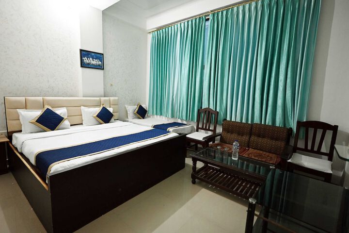 Room 14 of 22