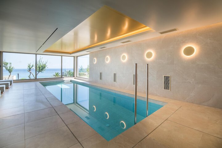 Pool 205 of 332