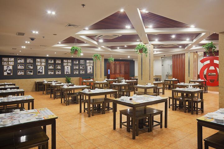Dining 88 of 127