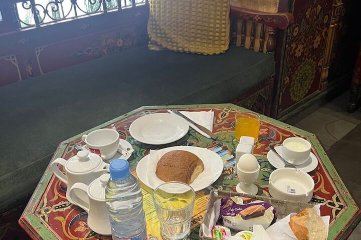 Breakfast/Coffee Service 22 of 31