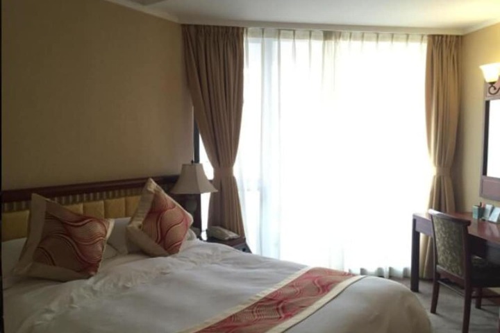 Room 16 of 41