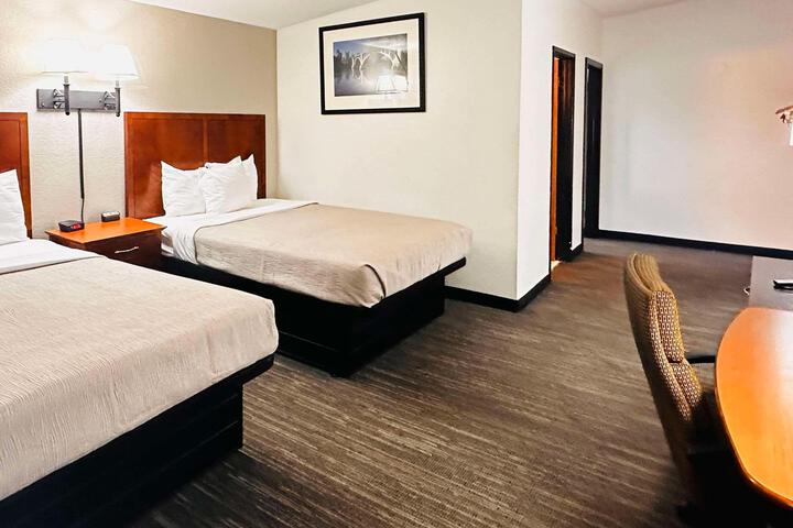 2 Double Beds Accessible (1 of 14)