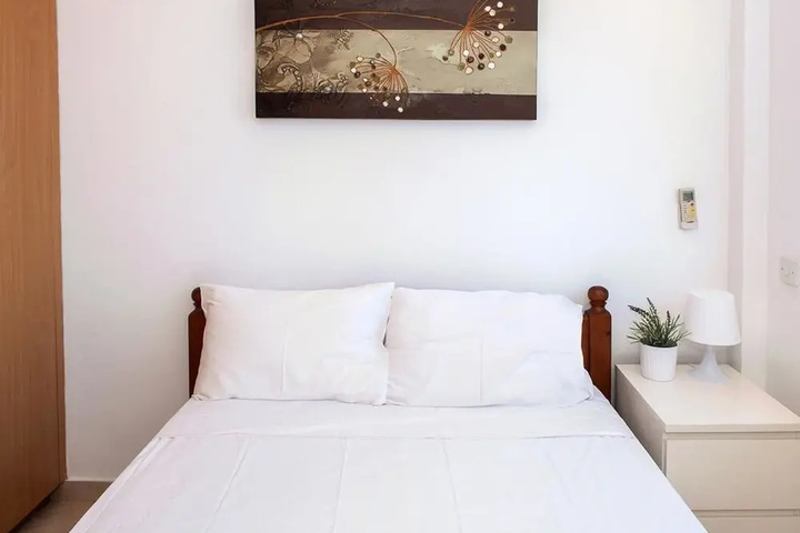 Room 5 of 23