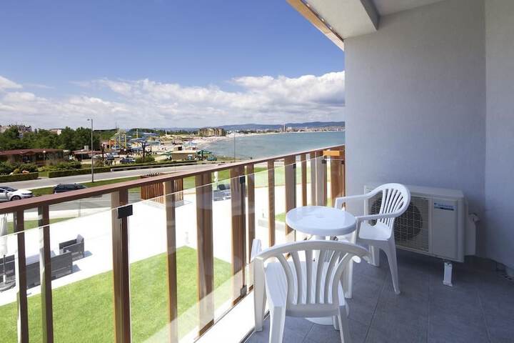 Terrace/Patio 12 of 34